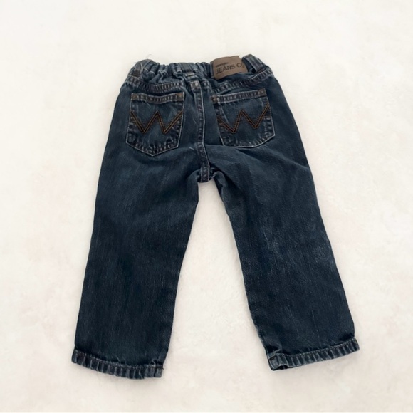 5/$10 MUST BUNDLE Wrangler Dark Blue Kids Jeans - Picture 1 of 3